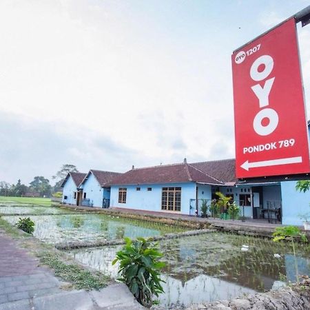 Oyo 1207 Pondok 789 Near Canggu Echo Beach Luaran gambar