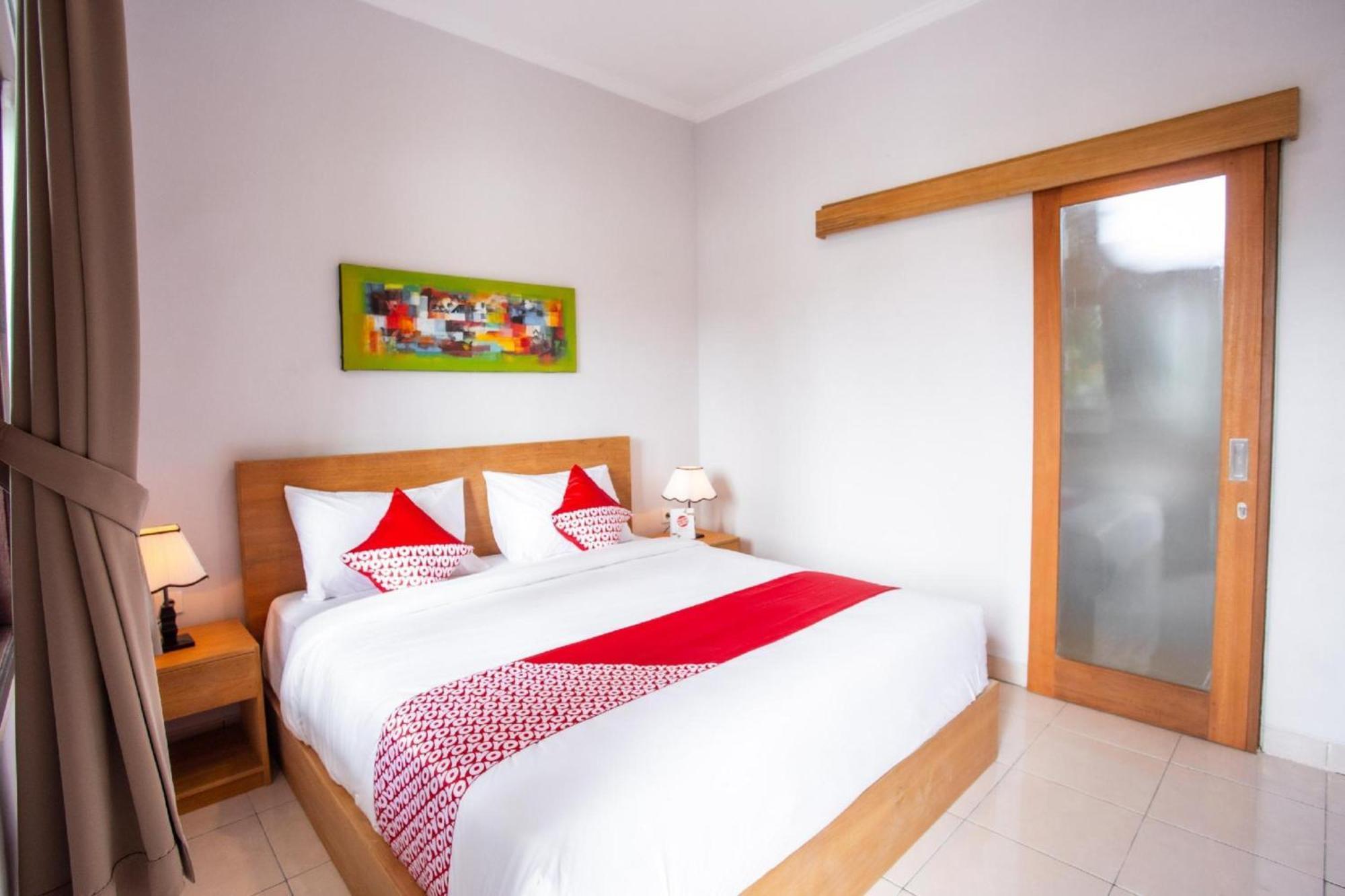 Oyo 1207 Pondok 789 Near Canggu Echo Beach Luaran gambar