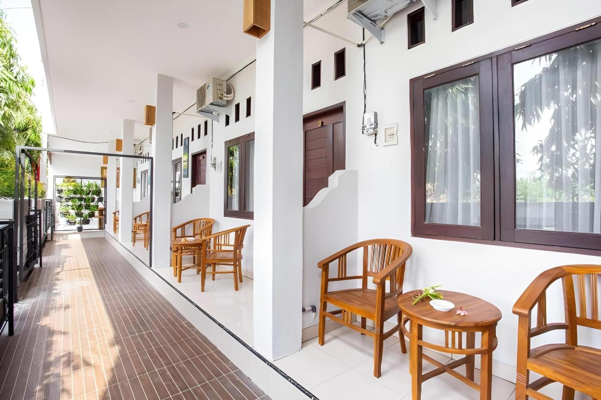Oyo 1207 Pondok 789 Near Canggu Echo Beach Luaran gambar