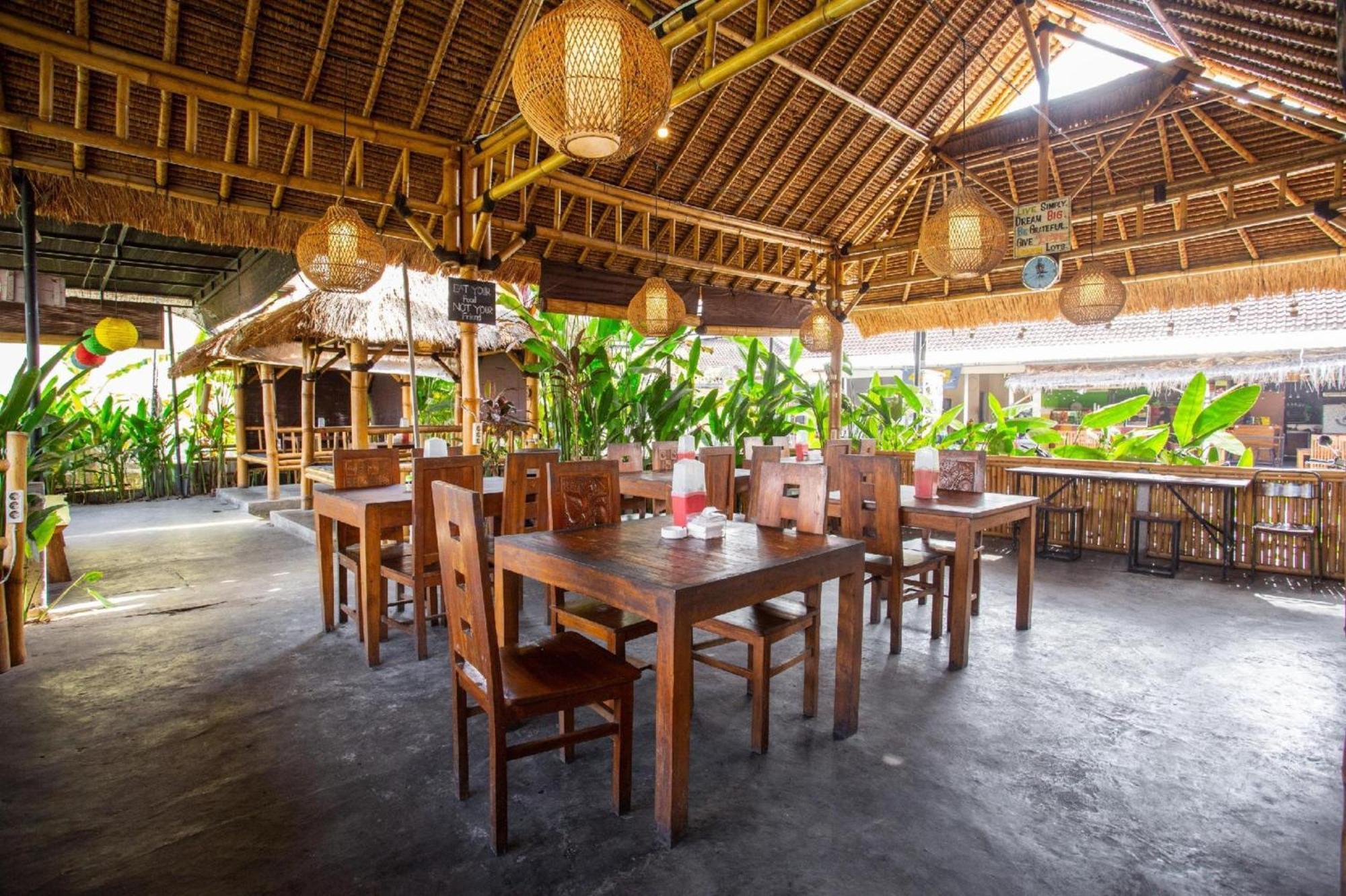 Oyo 1207 Pondok 789 Near Canggu Echo Beach Luaran gambar